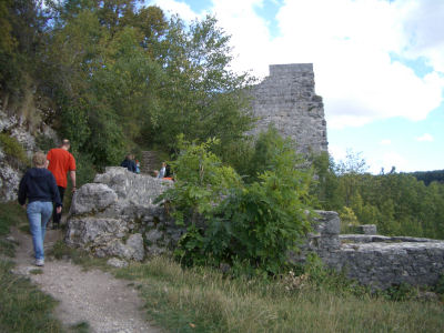 Aufstieg in der Ruine